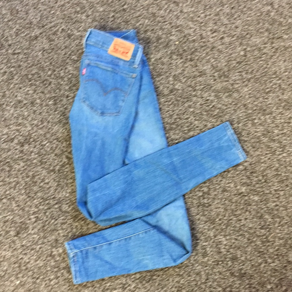 Levi super skinny jeans